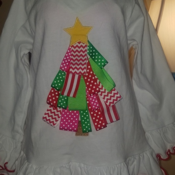 Christmas Ribbon Tree Top + Ruffles - Picture 2 of 4